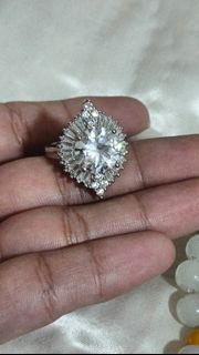 (Category: ) located in . Submitted by karensofia82832 (Listing ID 1377988114, Image 1). Description: .