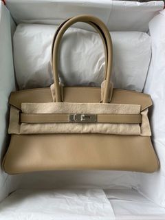 (Category: ) located in . Submitted by bageholic (Listing ID 1378114853, Image 1). Description: .