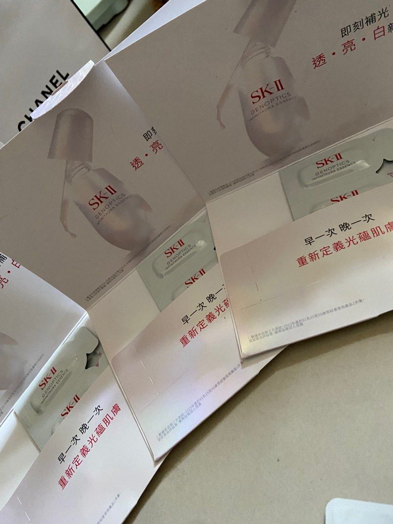 由 tingkai819 (刊登 ID 1377960525，圖片 1) 提交，位於 新北市 (New Taipei) 的 SK-ll 亮白透 (類別：唇部彩妝、保養)，說明：。