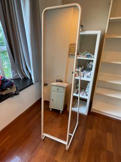 (Category: ) located in . Submitted by katethecat (Listing ID 1378045740, Image 1). Description: .