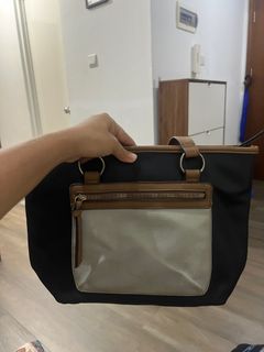 (Kategori: ) berada di . Dikirim oleh yoenari (ID iklan 1378113165, Gambar 1). Deskripsi: .