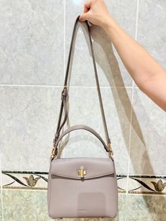 (Kategori: ) berada di . Dikirim oleh Prelovednstuff.id (ID iklan 1378110925, Gambar 1). Deskripsi: .