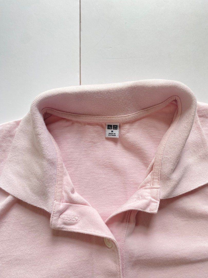 Uniqlo cropped polo (Category: Blouses) located in Manila. Submitted by lzngzlvr (Listing ID 1377971185, Image 2). Description: .