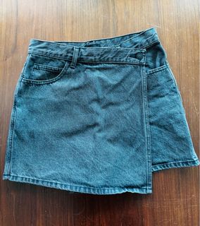(Category: ) located in . Submitted by shopomaniac (Listing ID 1377957569, Image 1). Description: .