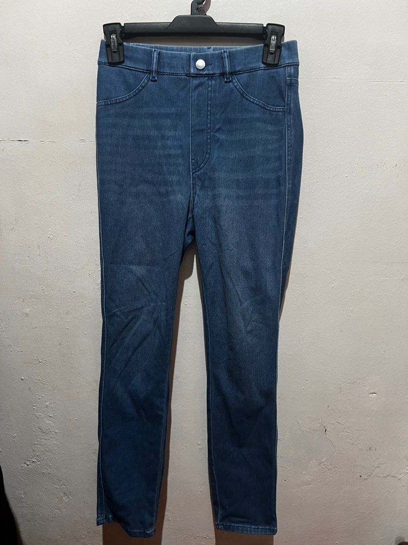 UNIQLO PANTS (Category: Jeans) located in Marikina City. Submitted by mgdeclutteringph (Listing ID 1378068876, Image 2). Description: PRE LOVED UNIQLO PANTS Medium —Ultra Stretch Denim Pants— via lalamove/grab ONLY Marikina.