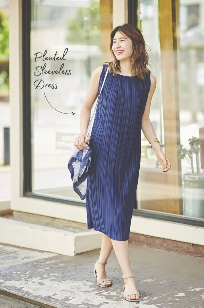 pleated sleeveless dress uniqlo Check styling ideas forPleated Dress