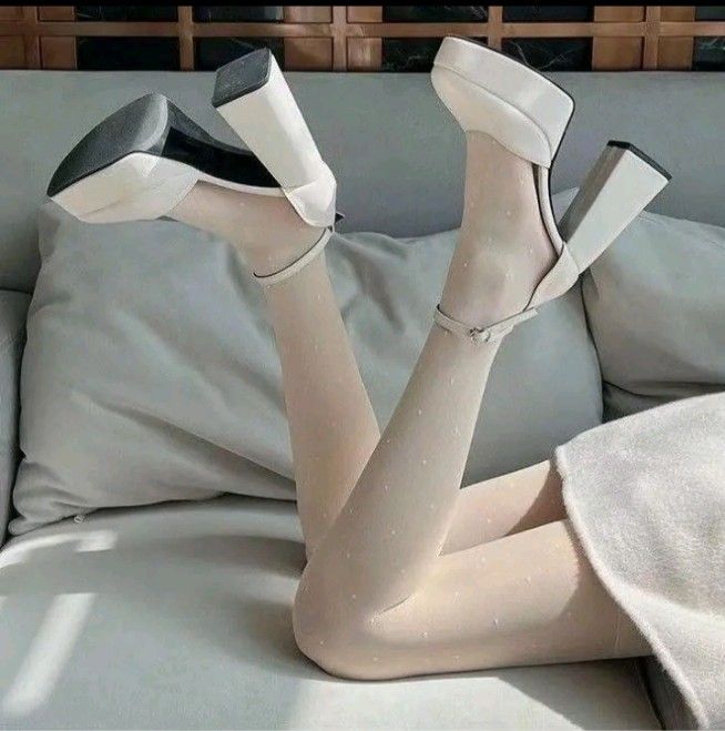 White block heels (Category: Heels) located in Cavite. Submitted by everythingwonn_ (Listing ID 1378000659, Image 2). Description: Only used when fitting size 7.