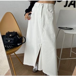 (Category: ) located in . Submitted by may90s (Listing ID 1377968900, Image 1). Description: .