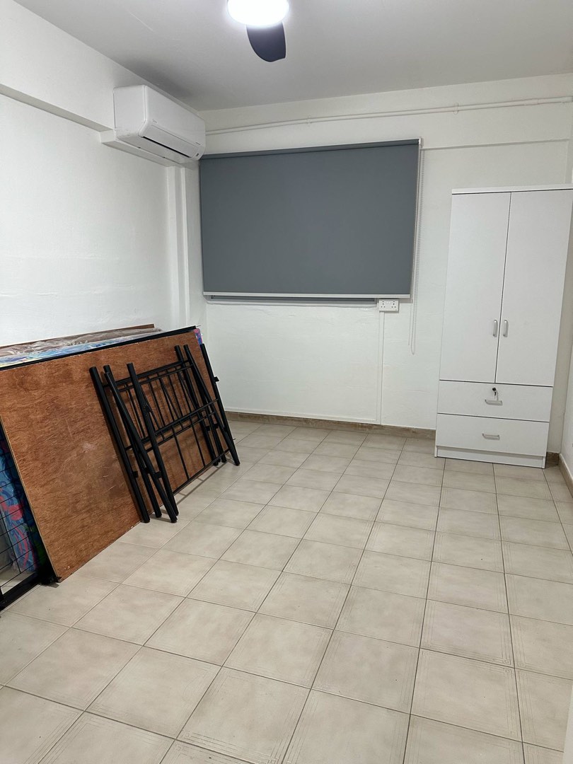 (Category: ) located in . Submitted by terrywoon (Listing ID 1377983010, Image 1). Description: .