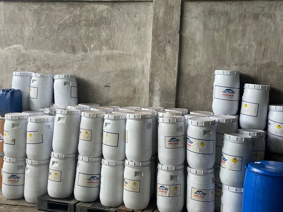 40L drum plastic (Category: Industrial Equipment) located in Marikina City. Submitted by persabeso67036 (Listing ID 1379798321, Image 2). Description: Used 40L plastic container .