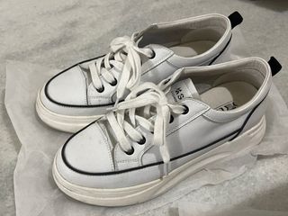 由 lilianwen (刊登 ID 1379786223，圖片 1) 提交，位於 的 (類別：)，說明：。