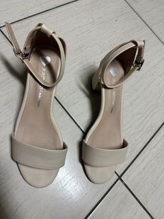 由 liyatsai (刊登 ID 1379808176，圖片 1) 提交，位於 的 (類別：)，說明：。