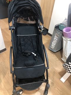 由 a6604g021941704 (刊登 ID 1379749360，圖片 1) 提交，位於 的 (類別：)，說明：。