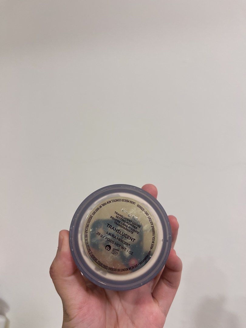 由 sandy9112 (刊登 ID 1379845631，圖片 2) 提交，位於 新竹市 (Hsinchu City) 的 蘿拉迷思 蜜粉 29g (類別：眼部彩妝、保養)，說明：2024年底專櫃購入 使用次數不到5次 更喜歡muf蜜粉故售出。