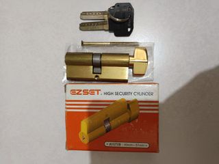 由 a09188717912859 (刊登 ID 1379849488，圖片 1) 提交，位於 的 (類別：)，說明：。
