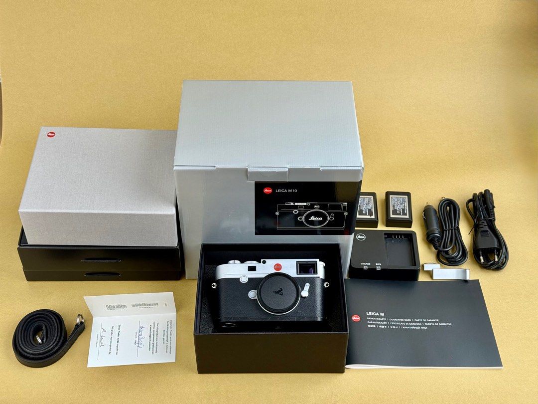 由 nguanxian67582 (刊登 ID 1379884779，圖片 2) 提交，位於 台北市 (Taipei) 的 售二手 LEICA M10 銀機 美品 (類別：相機)，說明：黃斑清楚 無卡澀 原廠電池*2 原廠拇指手柄*1 盒單齊全 高雄市區可面交 升級故售。