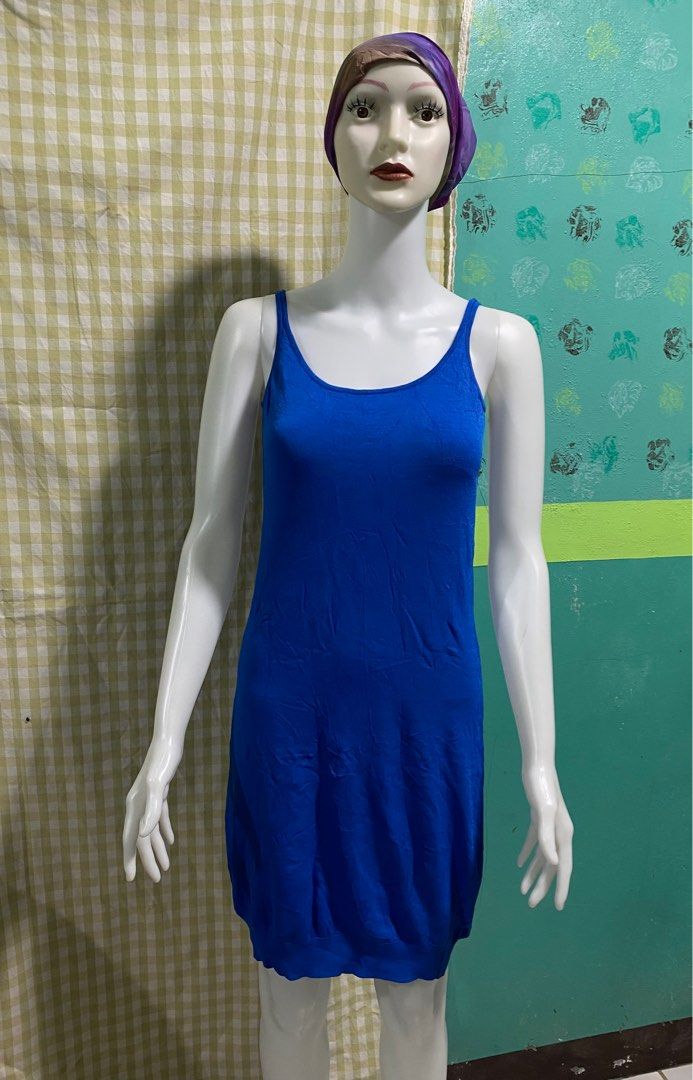 ALEXANDER MCQUEEN DRESS (Category: Luxury Apparel) located in Baguio. Submitted by lairdegawd_06 (Listing ID 1379820211, Image 1). Description: Dimes: 16-22 when stretched x 34.5 length Stretchable Excellent condition 10/10 color rate Complete tags Check photos for more details.