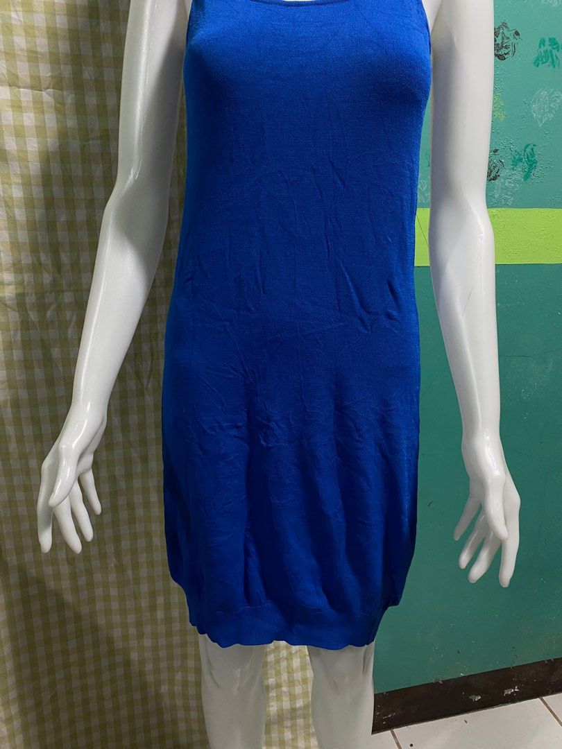 ALEXANDER MCQUEEN DRESS (Category: Luxury Apparel) located in Baguio. Submitted by lairdegawd_06 (Listing ID 1379820211, Image 2). Description: Dimes: 16-22 when stretched x 34.5 length Stretchable Excellent condition 10/10 color rate Complete tags Check photos for more details.