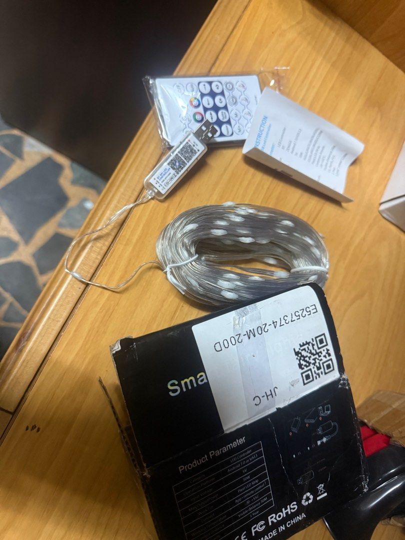 由 cccccccccyyy (刊登 ID 1379791486，圖片 1) 提交，位於 桃園市 (Taoyuan) 的 可遙控App變色燈條 (類別：燈飾)，說明：。