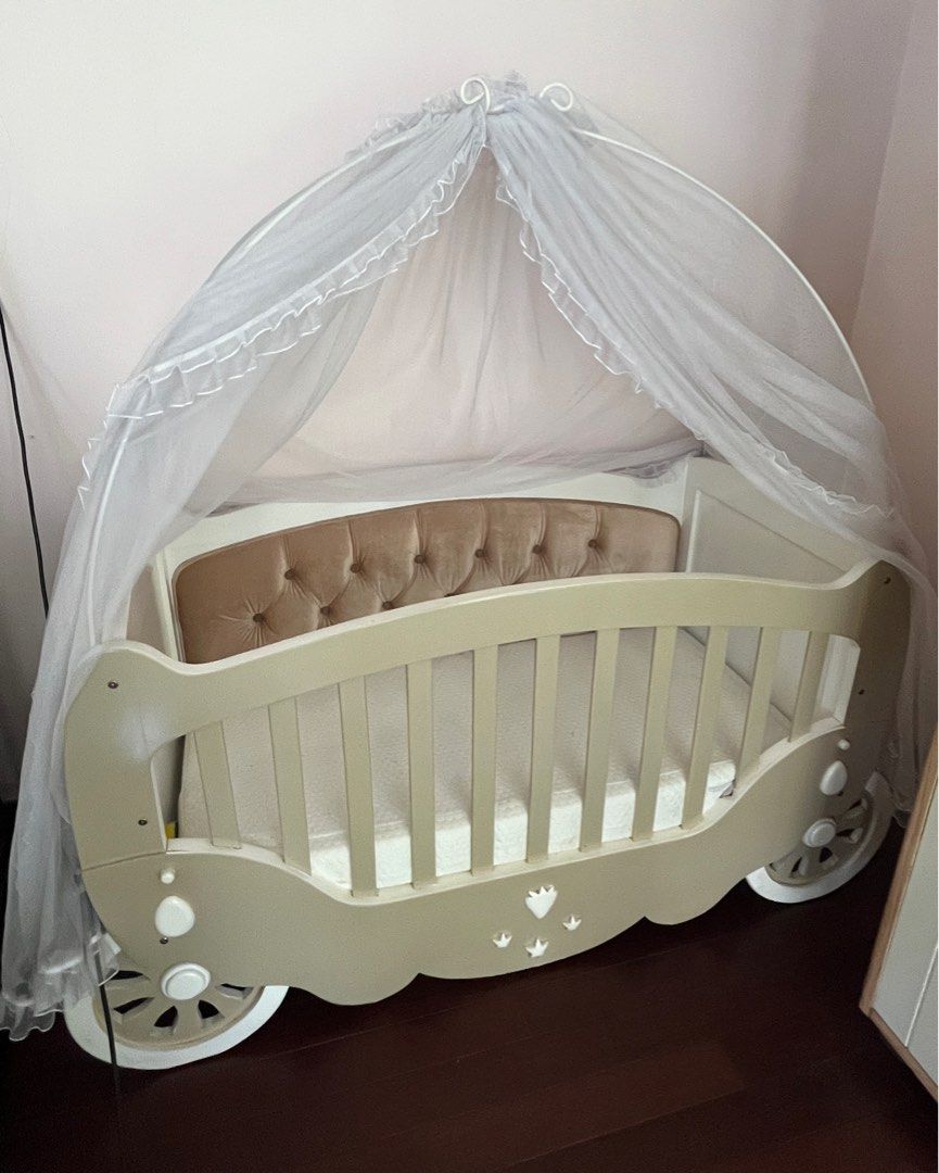 Baby Crib Box Keranjang Tempat Tidur Bayi Mewah Kayu Jati (Kategori: Ranjang Bayi) berada di Depok. Dikirim oleh ollamazaya (ID iklan 1379827855, Gambar 2). Deskripsi: Kondisi baik sesuai foto. Custom di tukang kayu menggunakan kayu jati dengan desain milik sendiri. Harga termasuk kelambu, matras, dan bumper bantal. Lokasi barang di Lebak Bulus, Jakarta Selatan. Utamakan pick-up sendiri. Boleh nego..
