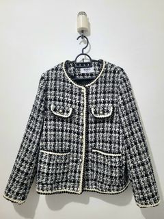 (Kategori: ) berada di . Dikirim oleh evie.ev (ID iklan 1379901252, Gambar 1). Deskripsi: .