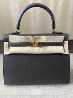 （分類：）位於 。 由 o.w.l 提交（商品編號 1379775221，圖片 1）。簡介： 。