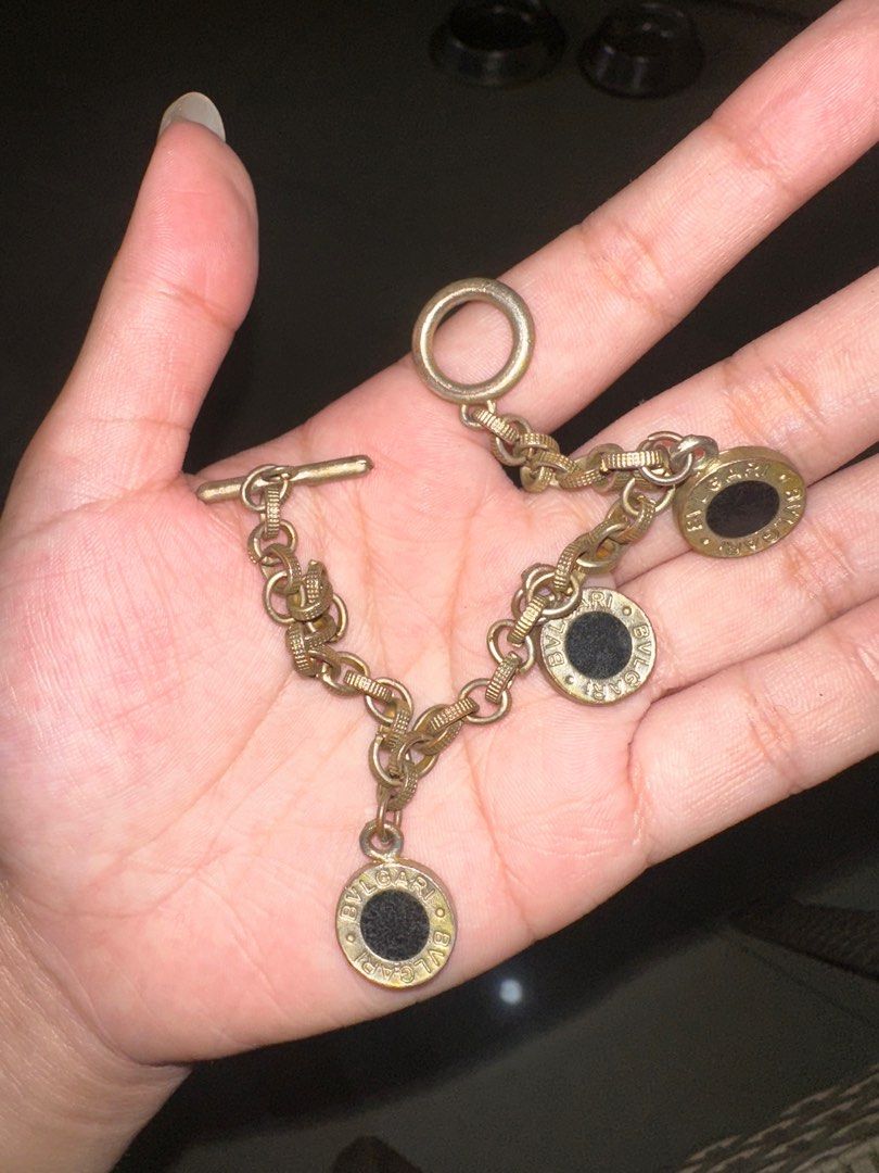 Original Bvlgari Charm Bracelet S925 (Category: Bracelets) located in Pasig City. Submitted by declutterisreal (Listing ID 1379794207, Image 1). Description: Silver 925 KUNIN NYO NA PLEASE.