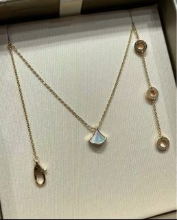 （分類：）位於 。 由 thanks.for.support 提交（商品編號 1379882893，圖片 1）。簡介： 。