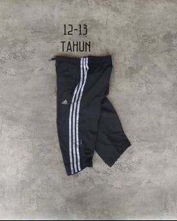 (Kategori: ) berada di . Dikirim oleh fashionbutik (ID iklan 1379741996, Gambar 1). Deskripsi: .