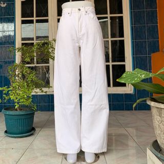 (Kategori: ) berada di . Dikirim oleh thriftkuyy (ID iklan 1379734795, Gambar 1). Deskripsi: .