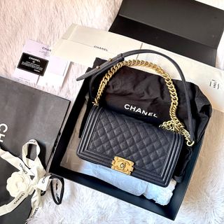 (Category: ) located in . Submitted by synluxe (Listing ID 1379831647, Image 1). Description: .