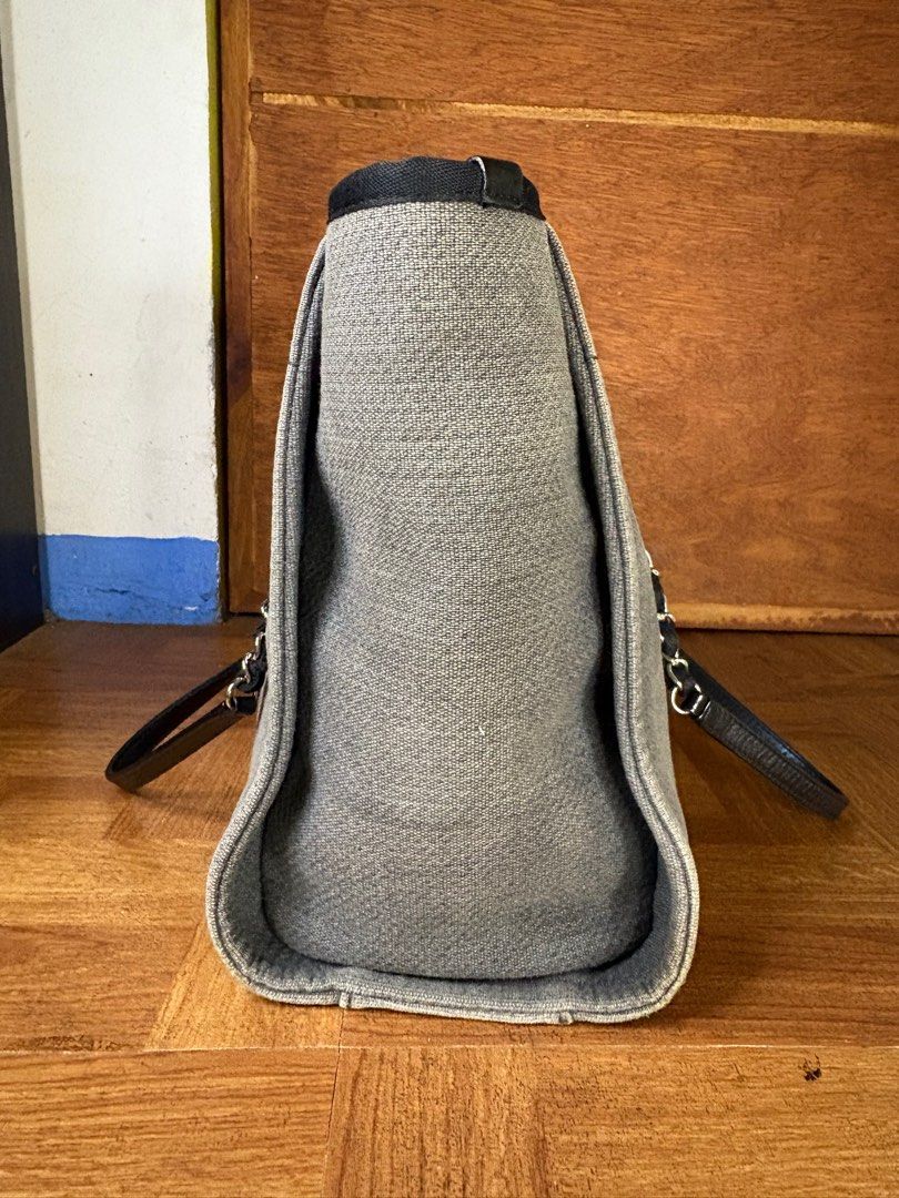Chanel Deauville Tote Grey (Category: Luxury Bags & Wallets) located in Santa Maria. Submitted by luxxury_for_less (Listing ID 1379862916, Image 3). Description: With holo, boc and provided dustbag. Bawal sa maselan. With normal signs of wear..