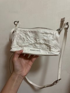 （分類：）位於 。 由 camerallover 提交（商品編號 1379853705，圖片 1）。簡介： 。