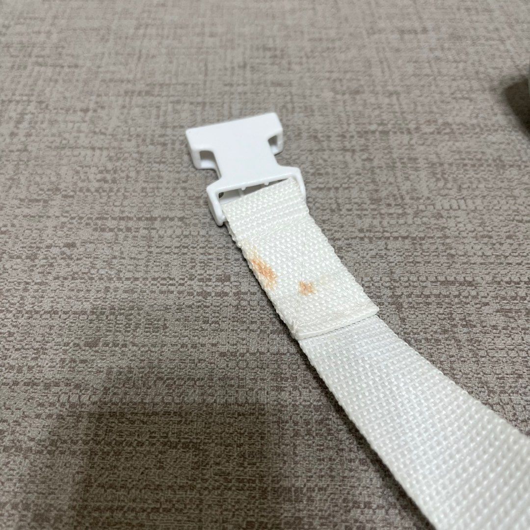 由 x_1001_x (刊登 ID 1379764921，圖片 3) 提交，位於 台南市 (Tainan) 的 Chicco🌼Pocket snack攜帶式輕巧餐椅座墊(鼠尾草綠） (類別：兒童桌椅)，說明：二手使用過7成新（完美主義者請勿下單） 2023/06購入。