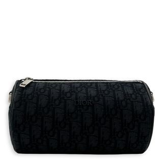 (Category: ) located in . Submitted by carousellluxury (Listing ID 1379803394, Image 1). Description: .