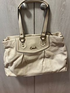 （分類：）位於 。 由 baabaasheepz1 提交（商品編號 1379838560，圖片 1）。簡介： 。