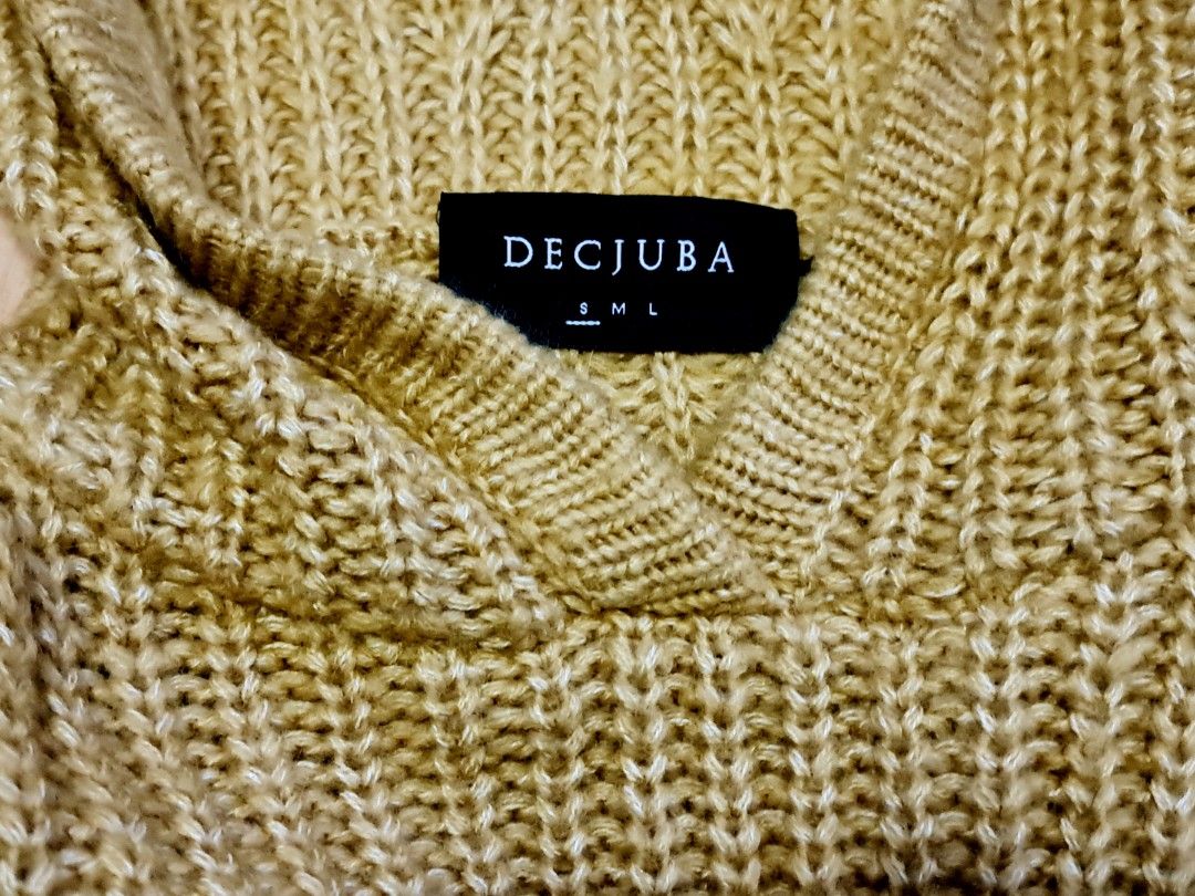 Decjuba Mustard Yellow Wool Blend Hooded Jumper(Size S) (Category: Women's Clothes) located in Sydney. Submitted by desirably (Listing ID 1379817888, Image 3). Description: Decjuba Mustard Yellow Wool Blend Hooded Jumper(Size S) for $50. Worn very lightly&in excellent condition. Relaxed fit. Super cosy and sooo soft! Pick up from Marrickville. Pls feel free to check out my other listings..