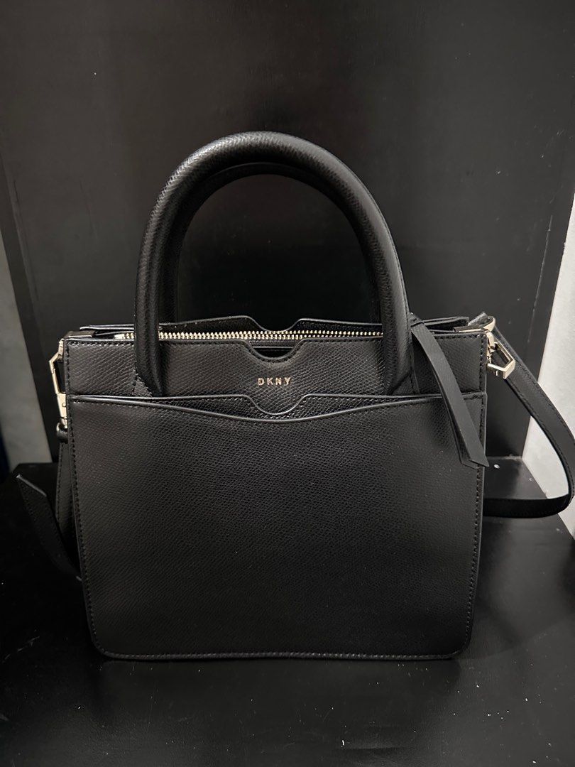DKNY bag (Category: Shoulder Bags) located in Bulacan. Submitted by fitloop_ph (Listing ID 1379746816, Image 1). Description: Personal item DKNY bag Like new 10/10.