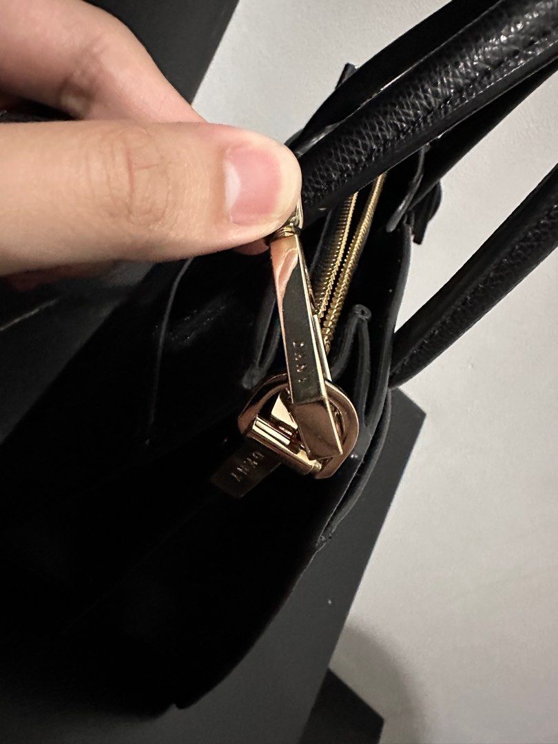 DKNY bag (Category: Shoulder Bags) located in Bulacan. Submitted by fitloop_ph (Listing ID 1379746816, Image 3). Description: Personal item DKNY bag Like new 10/10.