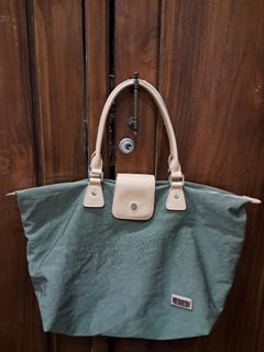 (Kategori: ) berada di . Dikirim oleh mazka181526552 (ID iklan 1379854143, Gambar 1). Deskripsi: .