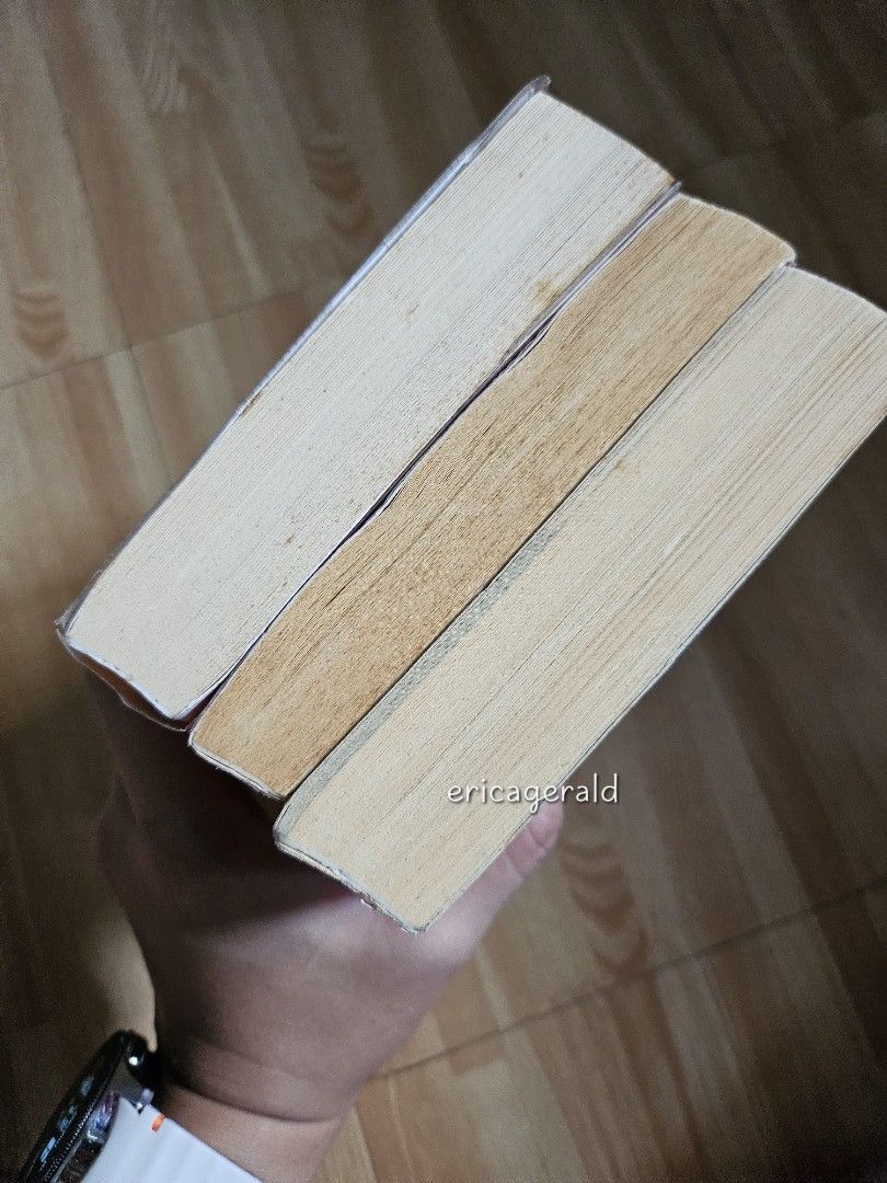 Elizabeth is Missing, Fingers in the Sparkle Jar (Category: Storybooks) located in Muntinlupa City. Submitted by eericagerald (Listing ID 1379790258, Image 2). Description: 180 each sold : Extremely Loud & Incredibly Close Pm for more pictures RFS : downsizing library Location : Muntinlupa City Shipping : Jnt/ Lalamove SF Shouldered by buyer.