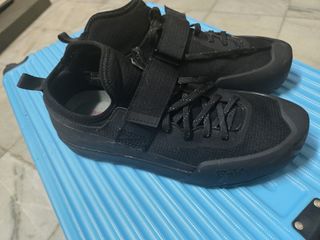 （分類：）位於 。 由 mmmendoza 提交（商品編號 1379778763，圖片 1）。簡介： 。