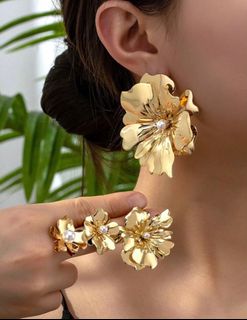 (Category: ) located in . Submitted by AdelJewellery (Listing ID 1379853683, Image 1). Description: .