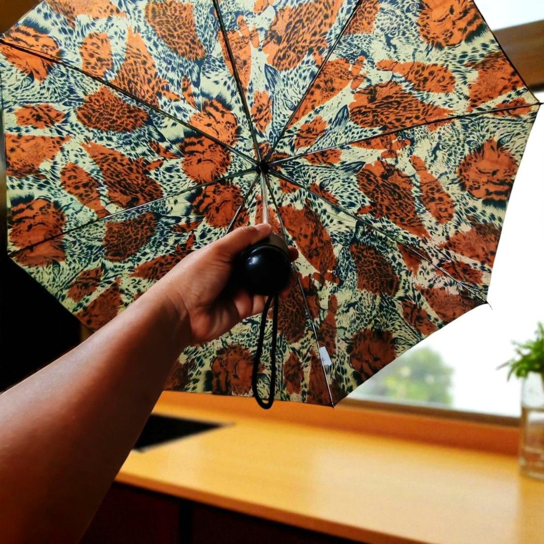 Folding umbrella japan surplus (Category: Umbrellas) located in Quezon City. Submitted by plantcorner (Listing ID 1379831876, Image 2). Description: .