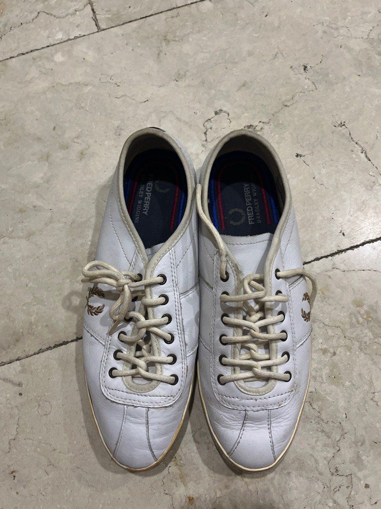 Fred Perry Shoes (Category: Sneakers) located in Paranaque City. Submitted by dnlem (Listing ID 1379794987, Image 1). Description: Fred Perry Size: 8 w/ box negotiable Rfs: decluttering.