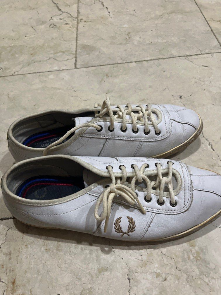 Fred Perry Shoes (Category: Sneakers) located in Paranaque City. Submitted by dnlem (Listing ID 1379794987, Image 3). Description: Fred Perry Size: 8 w/ box negotiable Rfs: decluttering.