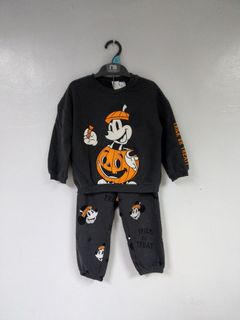 (Category: ) located in . Submitted by hanginthere_closet (Listing ID 1379881158, Image 1). Description: .