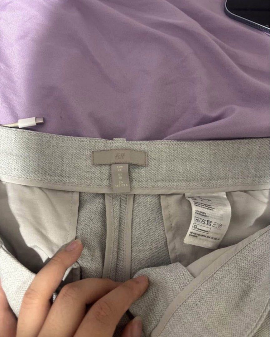 H&M gray trousers (Category: Other Bottoms) located in Mandaluyong City. Submitted by jhapss (Listing ID 1379738685, Image 2). Description: barely used sized 28-30 original H&M.