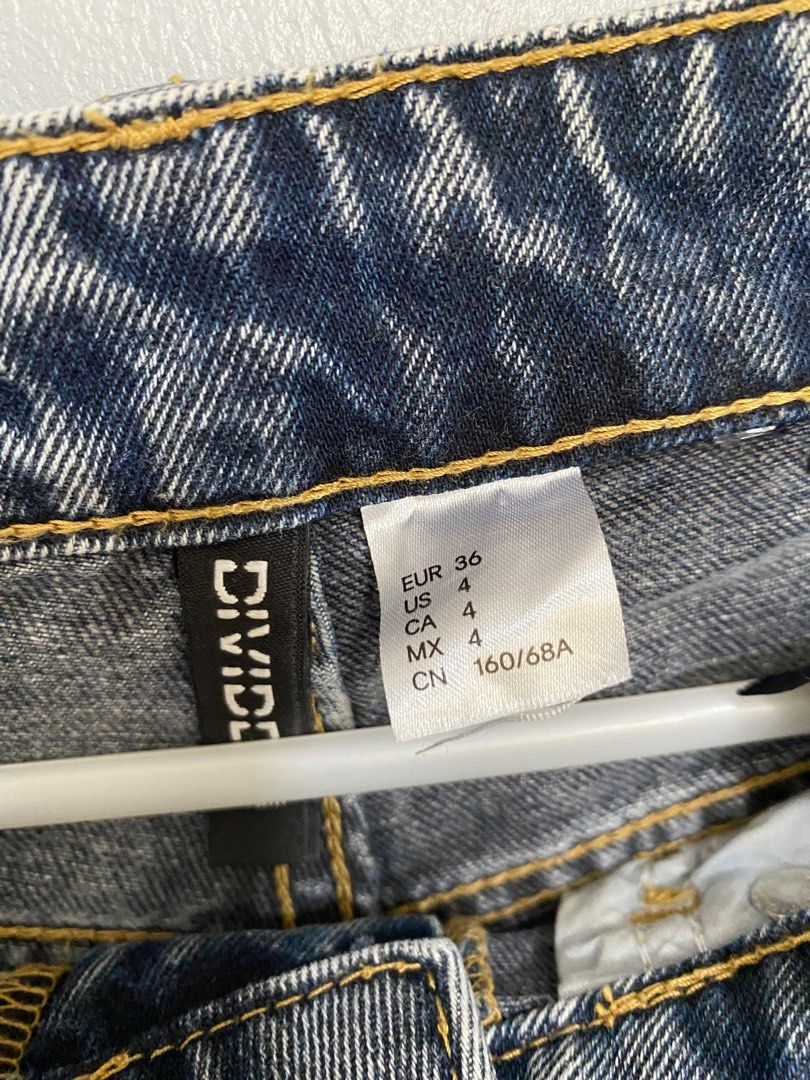 H&M Wide Legged Denim Jeans (Category: Jeans) located in Malabon City. Submitted by nreesells (Listing ID 1379808474, Image 2). Description: - only worn once -rfs: doesnt fit me anymore.