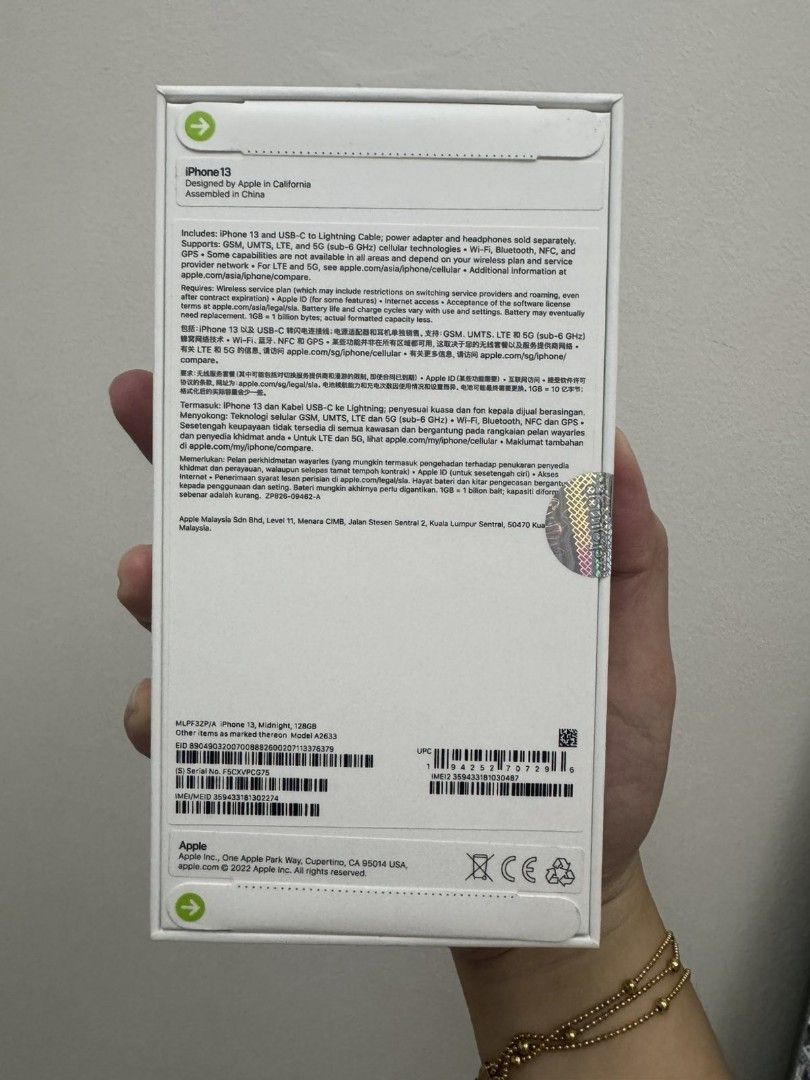 I Phone 13 Midnight 128GB (Category: iPhone 13 Series) located in Malabon City. Submitted by regium.ph (Listing ID 1379865820, Image 2). Description: Apple iPhone 13 Midnight FOR SALE ‼️ ✅ 128 GB ✅ Brand New ✅ Sealed ✅ 100% Original ✅ Factory Unlocked ✅ Cheaper than mall price Meet-Up: QC ₱25k Only‼️.